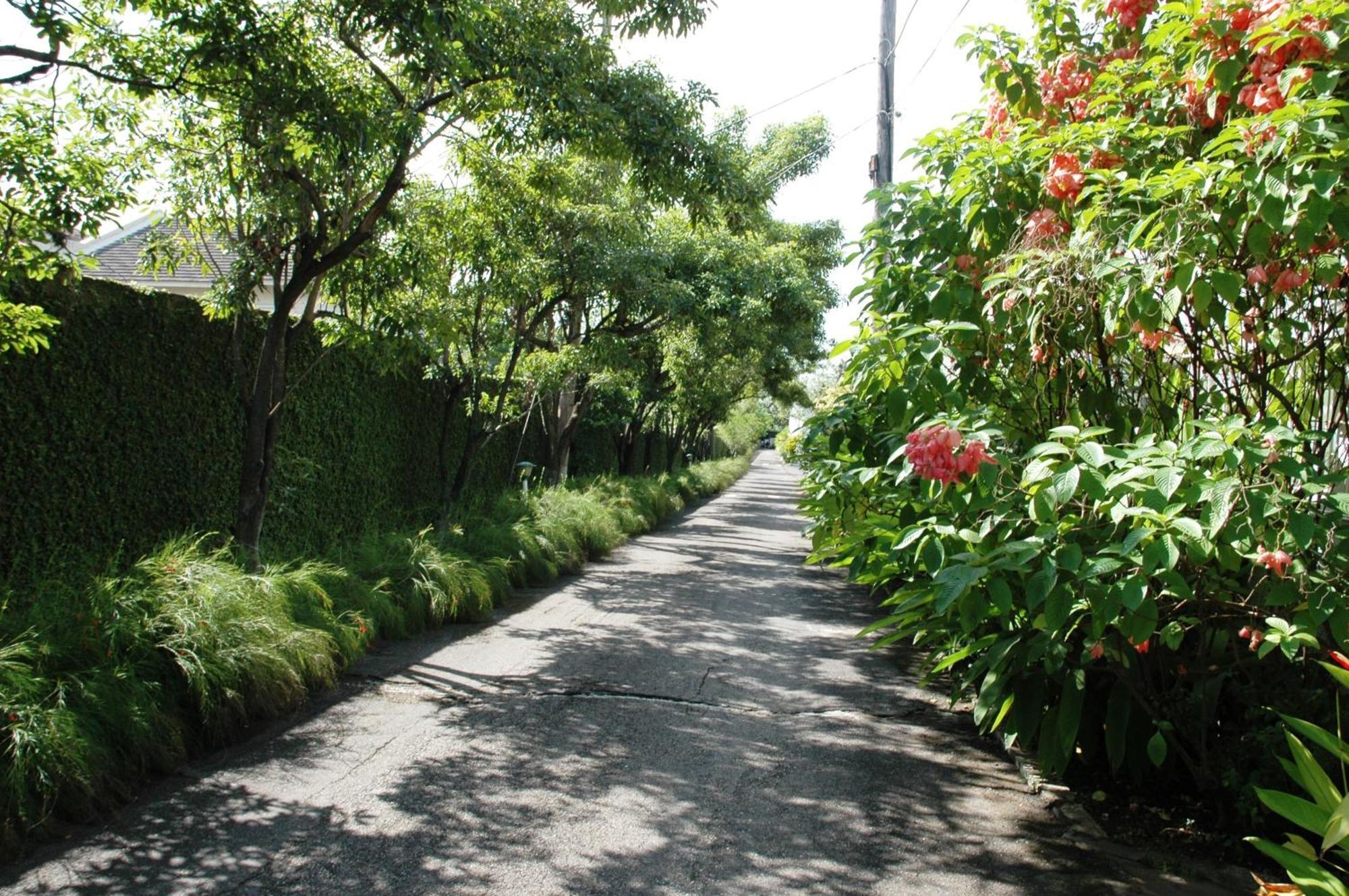 The Gardens Kingston Exterior foto