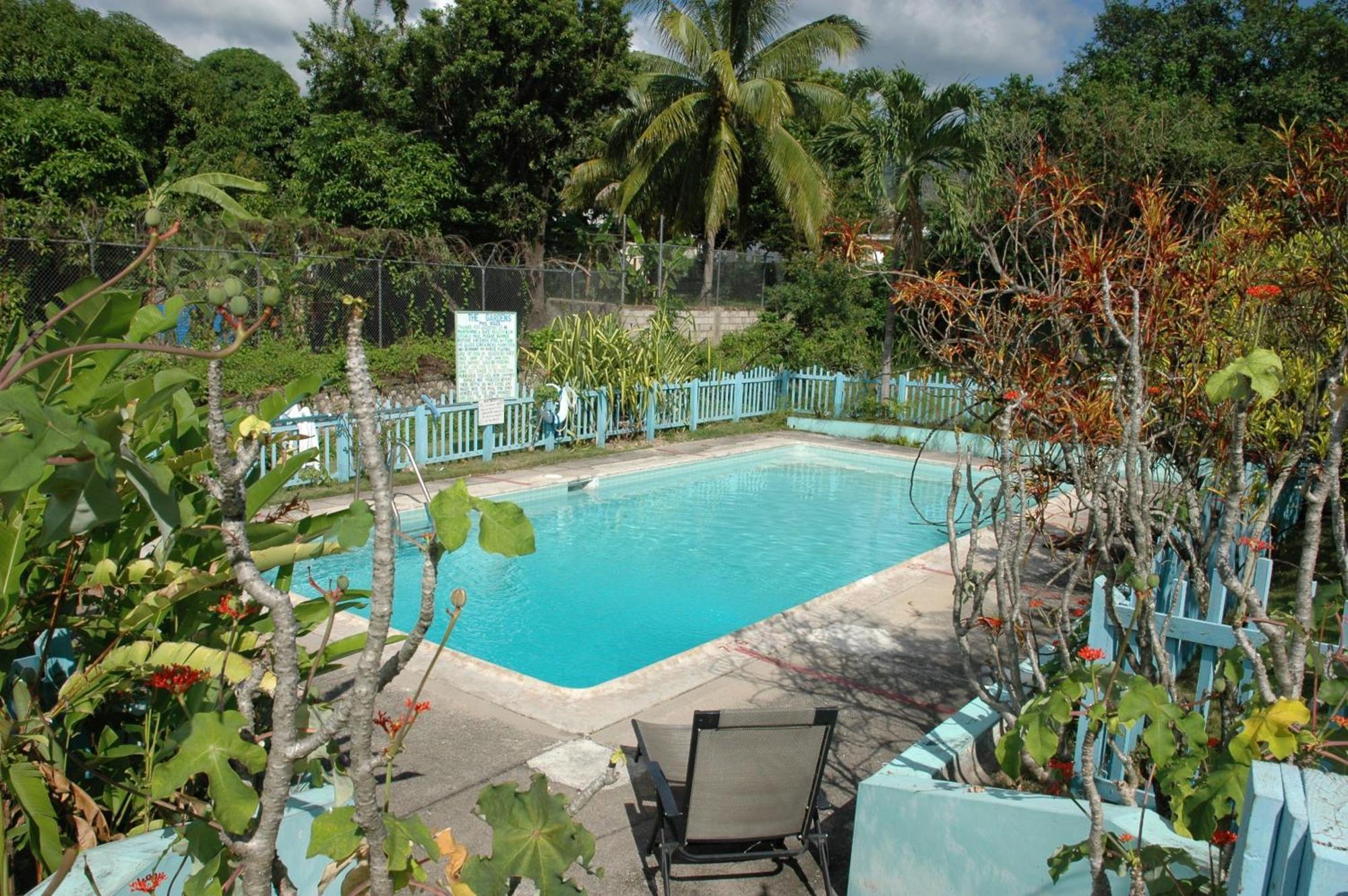 The Gardens Kingston Exterior foto